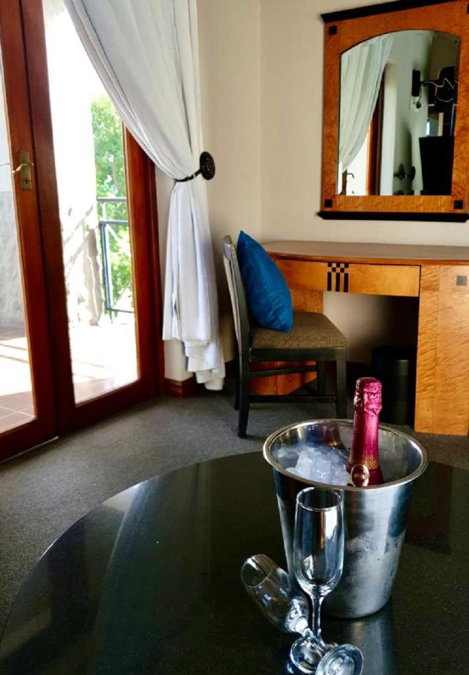 Villa Paradiso ฮาร์ทบีสบูร์ท ภายนอก รูปภาพ